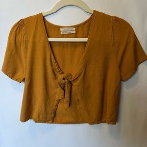 Urban Outfitters Front Knot Blouse Size XS